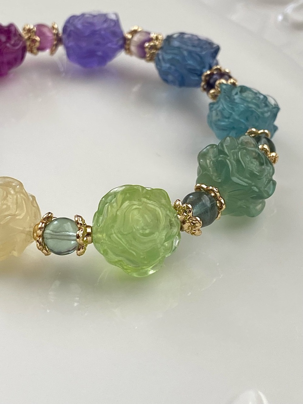B165-Handmade Multicolor Carved Fluorite Flower Stretchable Bracelet - Picture 7 of 8